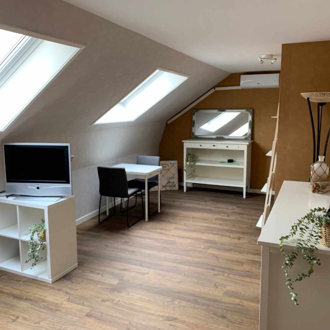 placeholder image-sq