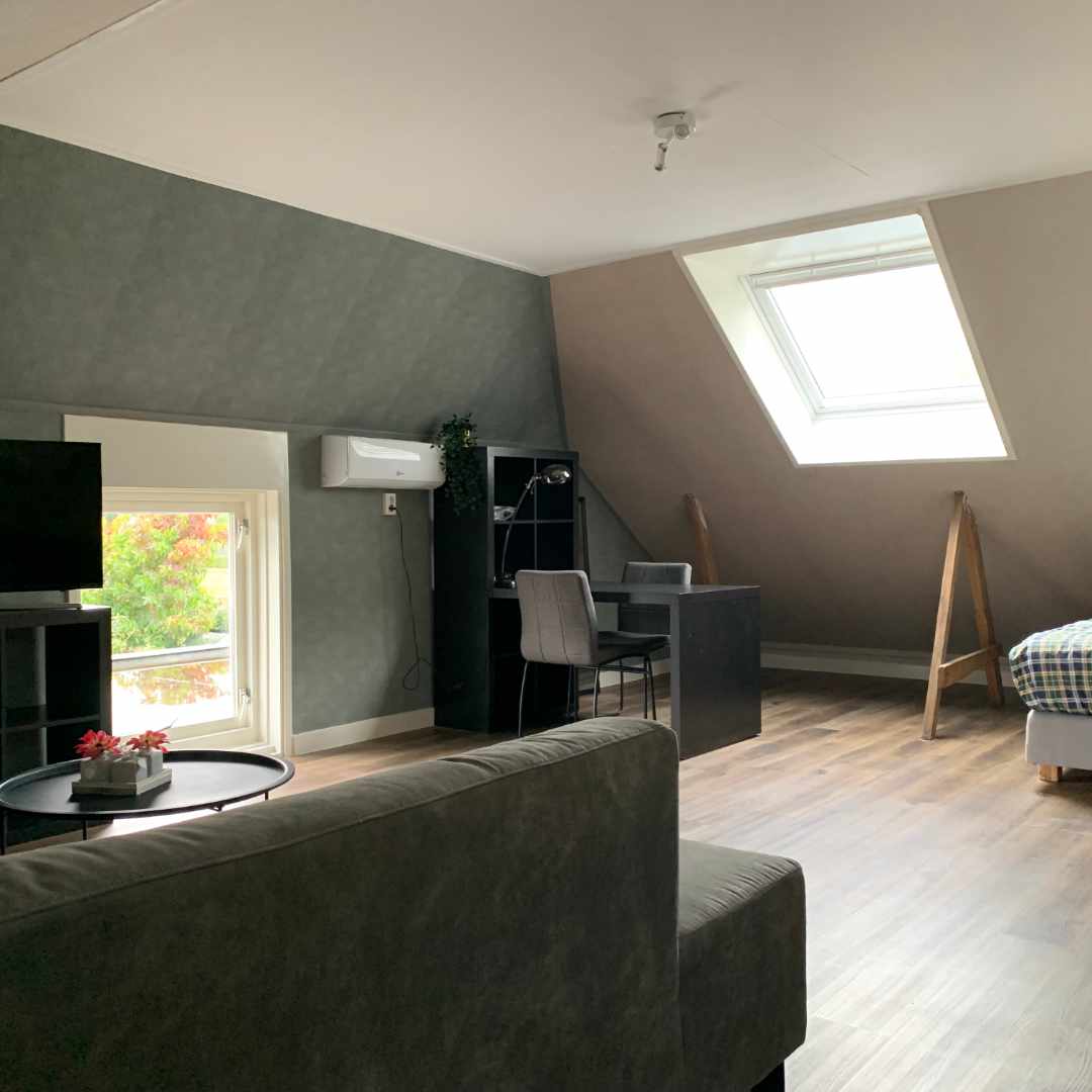 placeholder image-sq